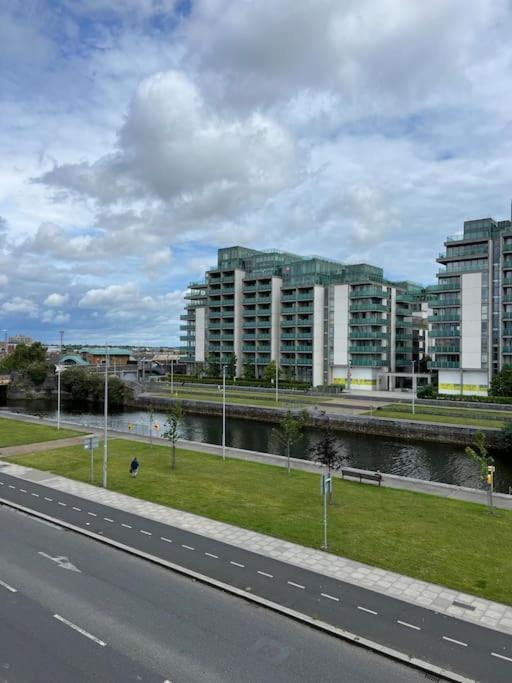 Apartament Stylish Flat With River View Dublin Zewnętrze zdjęcie
